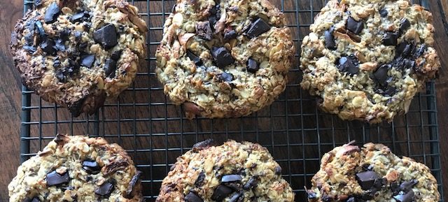 Easy vegan oat cookies